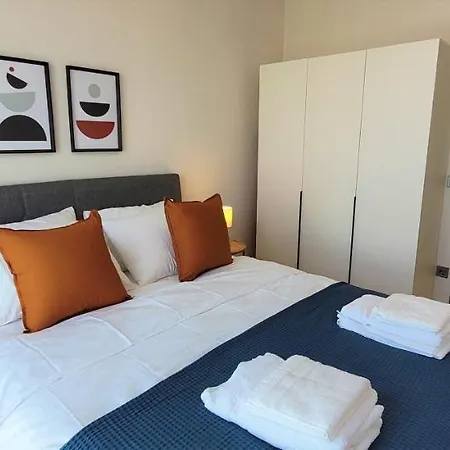 Apartment Cozy 1-bdr Apt - Metrobus Steps Away! *